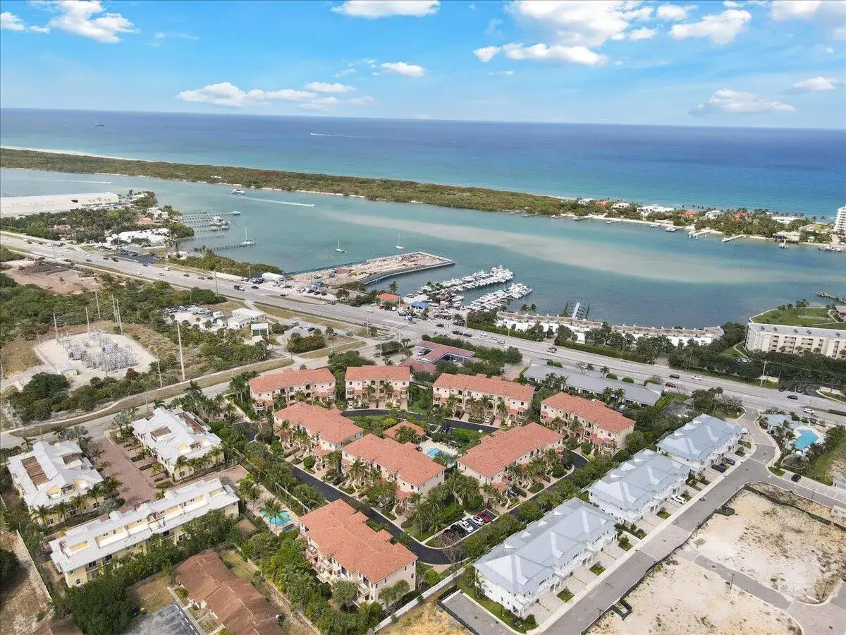 3 bedroom 3 bath Residential for sale at 502 Del Sol Circle, Tequesta FL 33469
