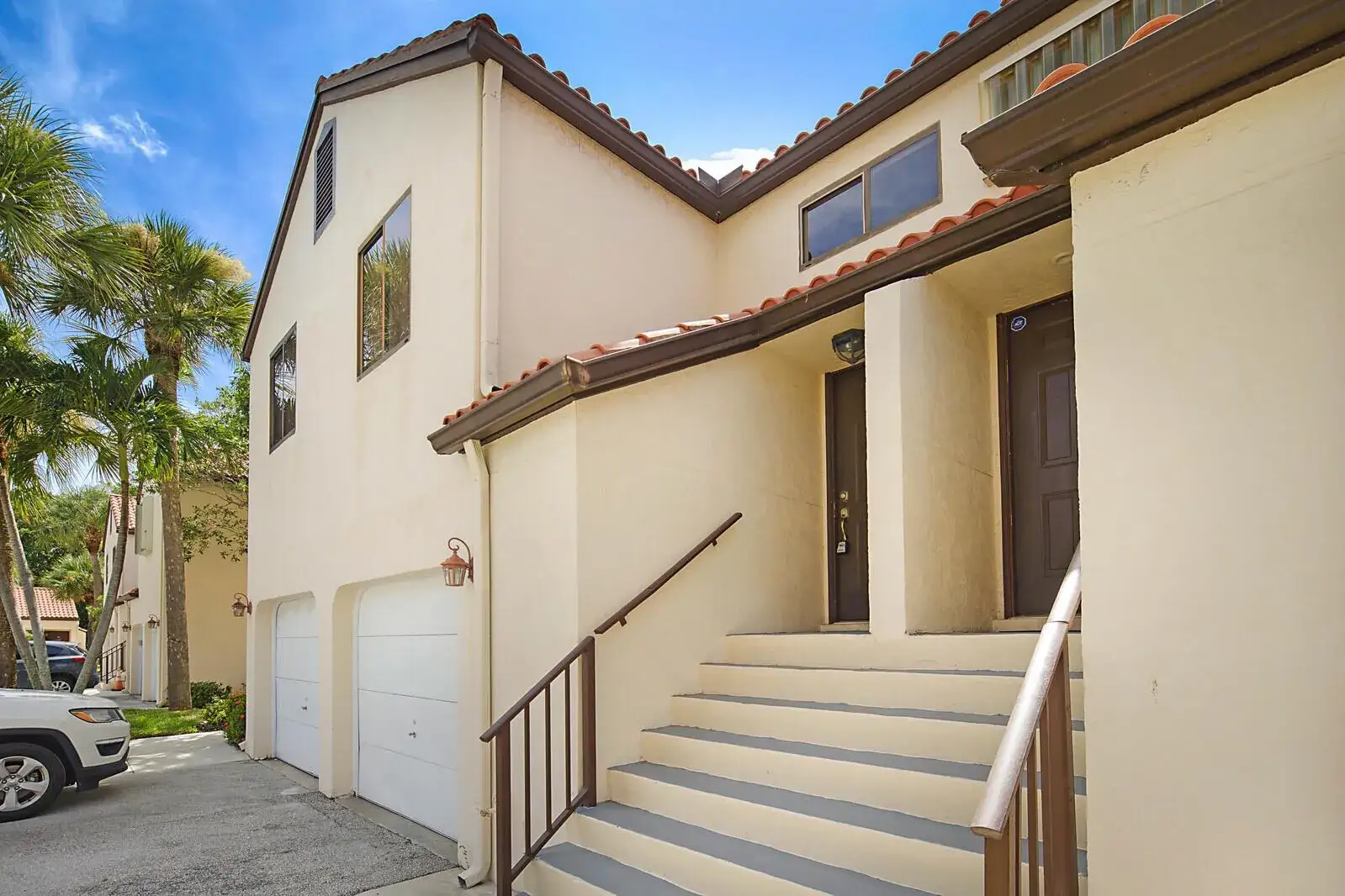 3 bedroom 2 bath Residential for sale at 9 Vía De Casas Sur # 203, Boynton Beach FL 33426