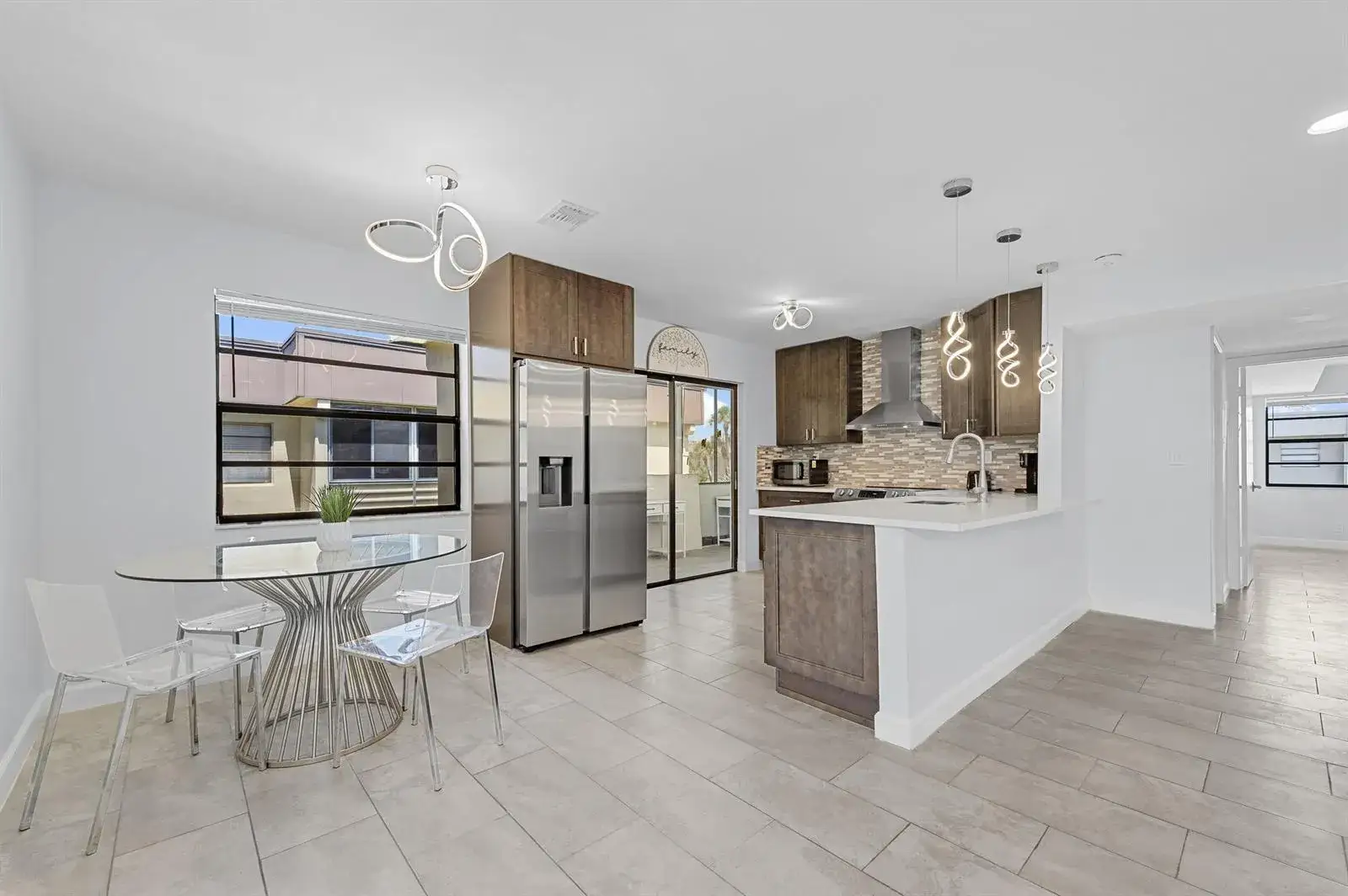 2 bedroom 2 bath Residential for sale at 234 Capri E, Delray Beach FL 33484