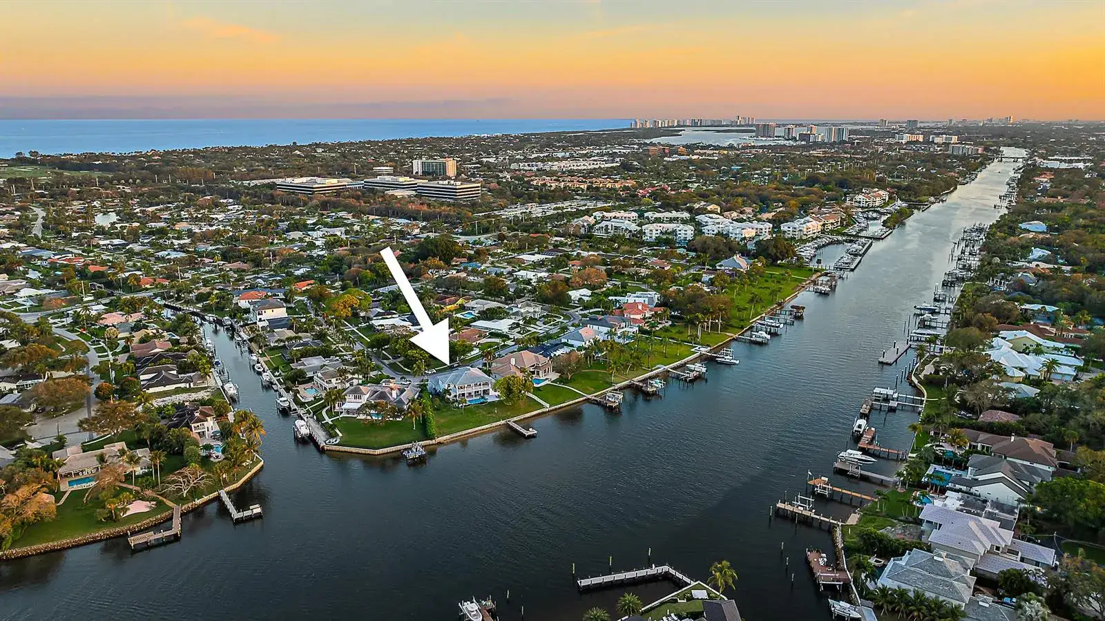 4 bedroom 5 bath Residential for sale at 2177 Radnor Court, North Palm Beach FL 33408
