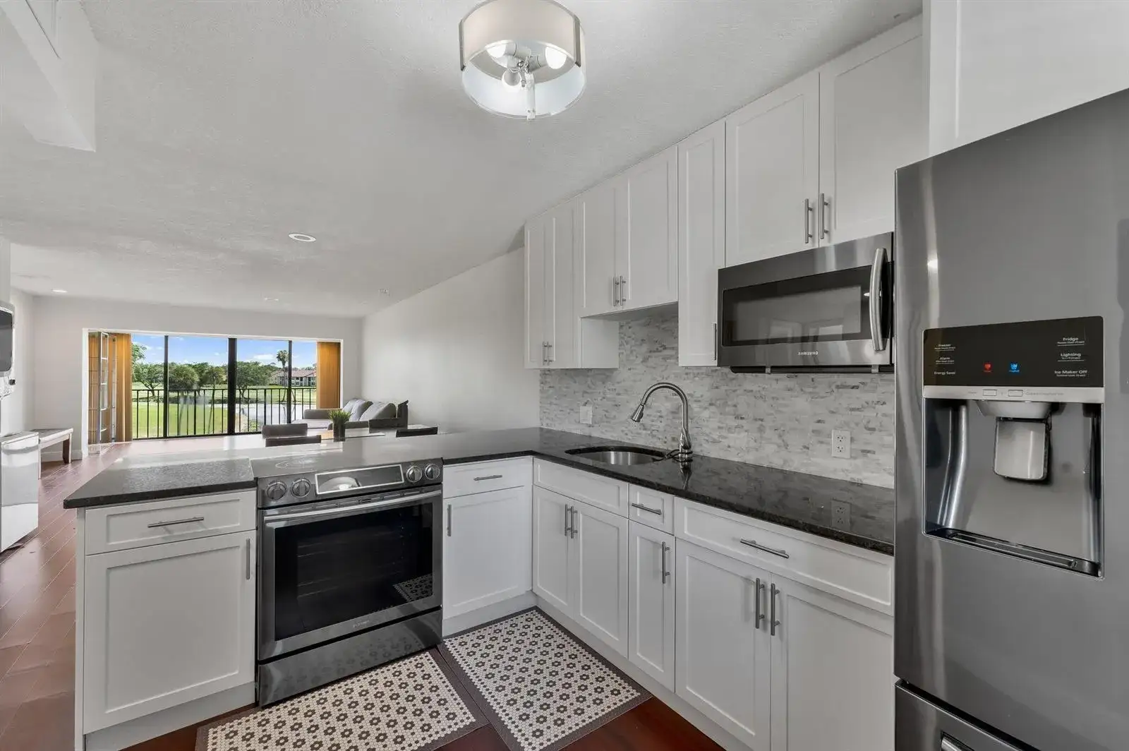 2 bedroom 2 bath Residential for sale at 4489 Luxemburg Court # 306, Lake Worth FL 33467