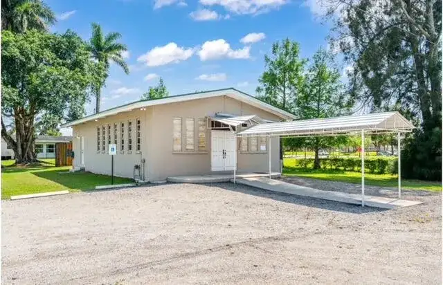 Commercial Sale for sale at 224 NW G Avenue, Belle Glade FL 33430