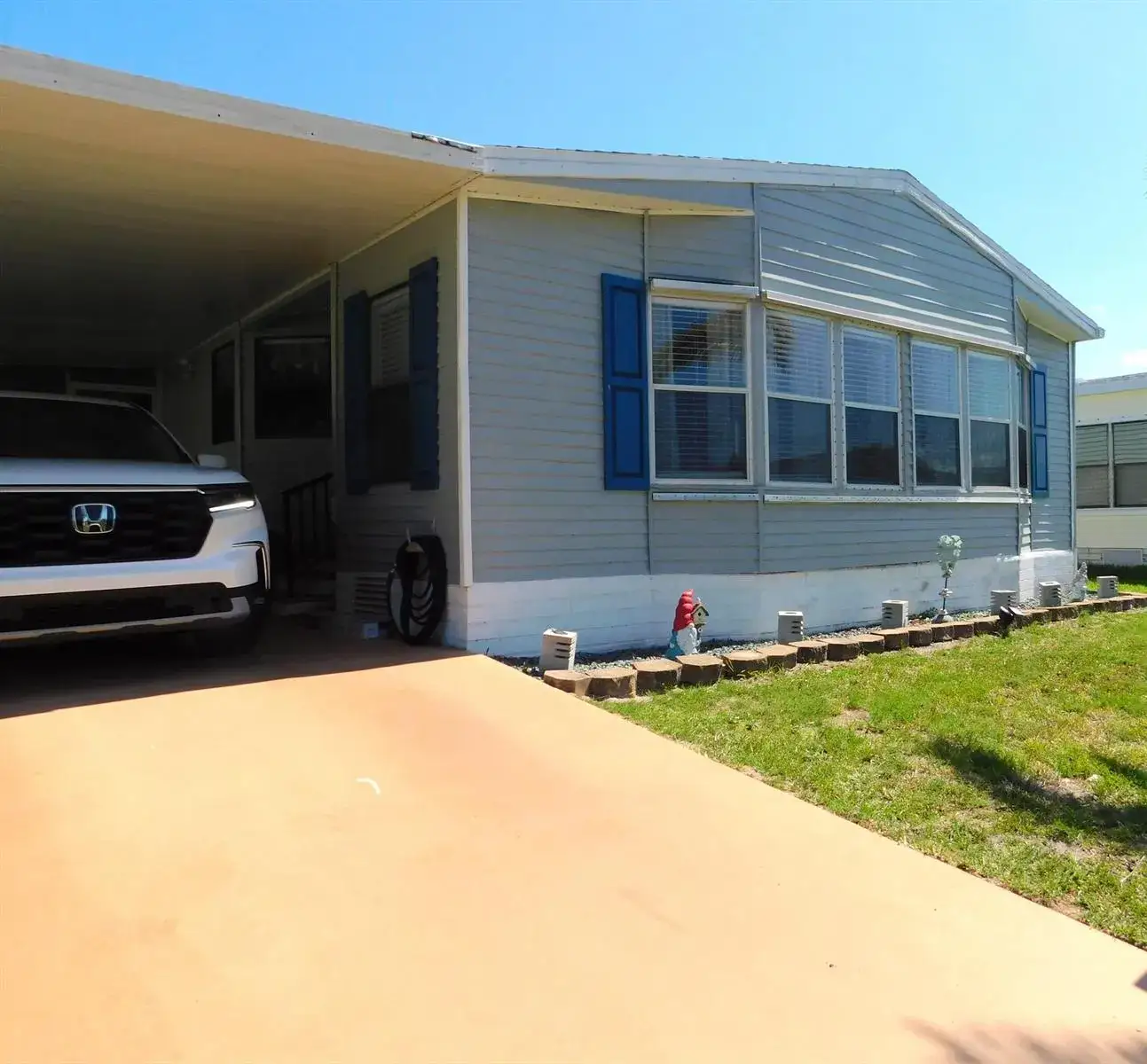 2 bedroom 2 bath Residential for sale at 514 Hemingway Terrace, Fort Pierce FL 34982