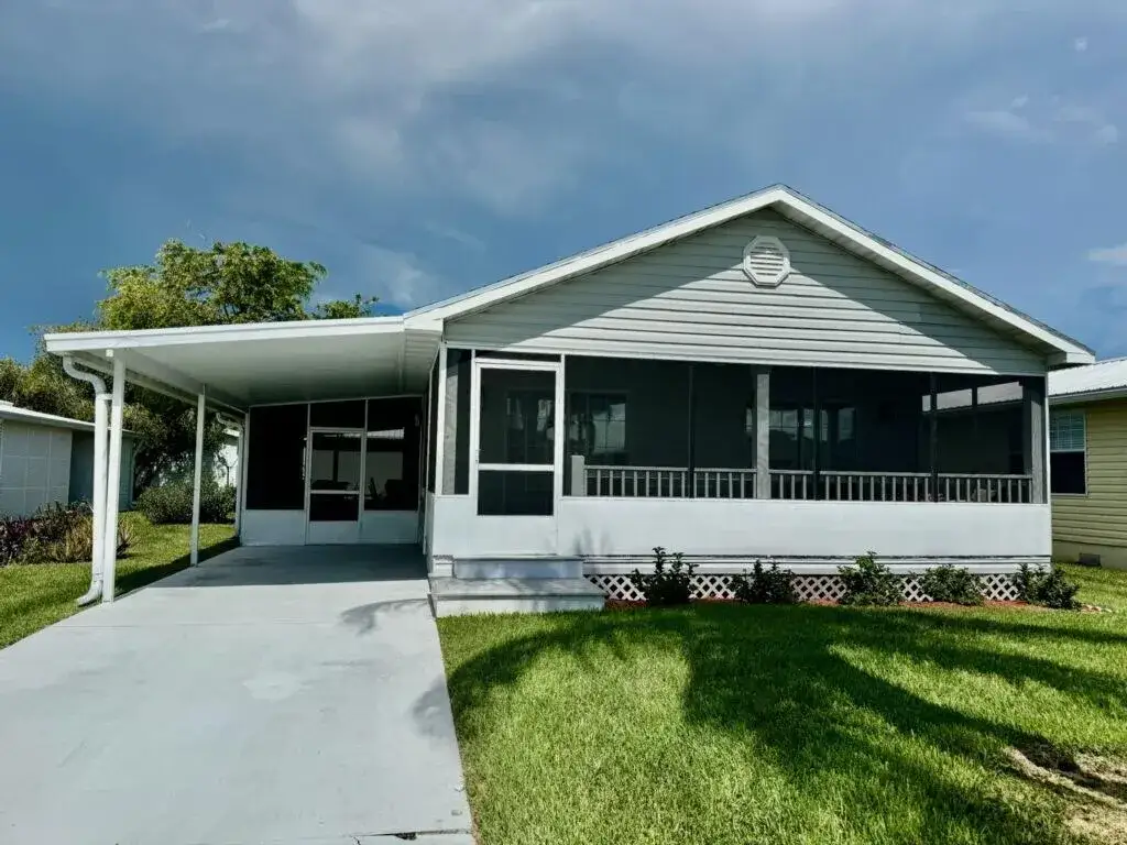 3 bedroom 2 bath Residential for sale at 4350 SW 13 Avenue, Okeechobee FL 34974