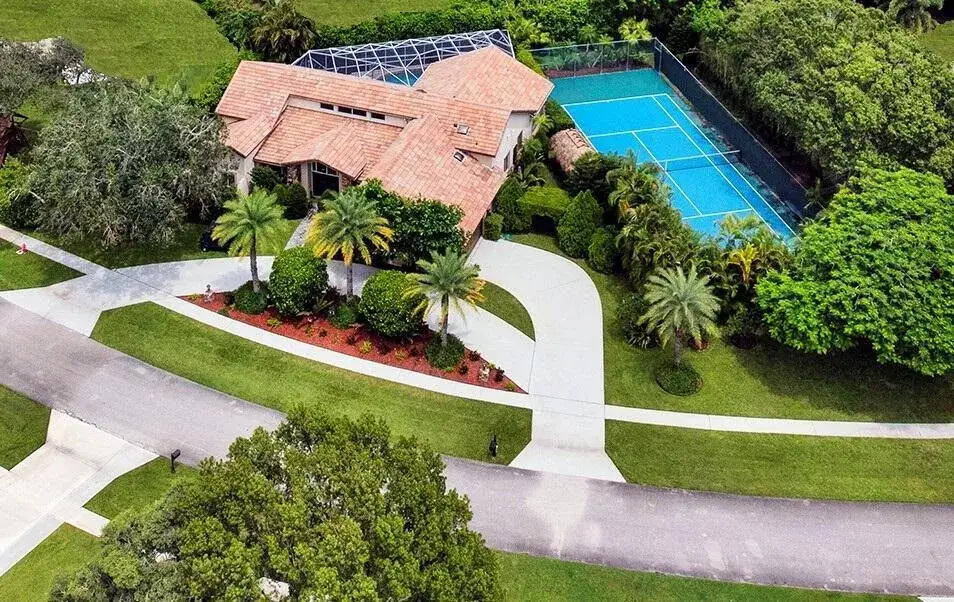 5 bedroom 4 bath Residential Lease for rent at 15835 Meadow Wood Drive, Wellington FL 33414