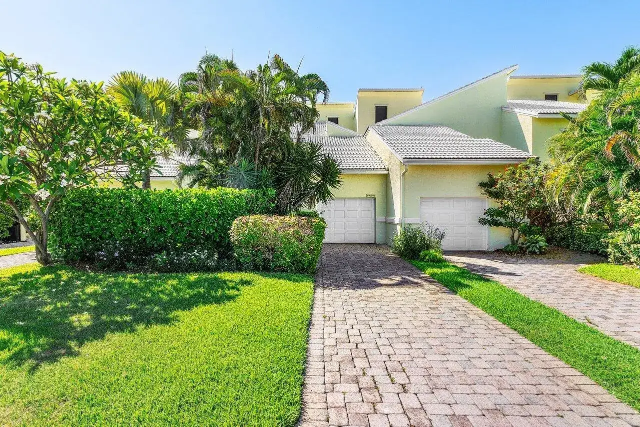 3 bedroom 3 bath Residential for sale at 5109 N Ocean E Boulevard, Ocean Ridge FL 33435