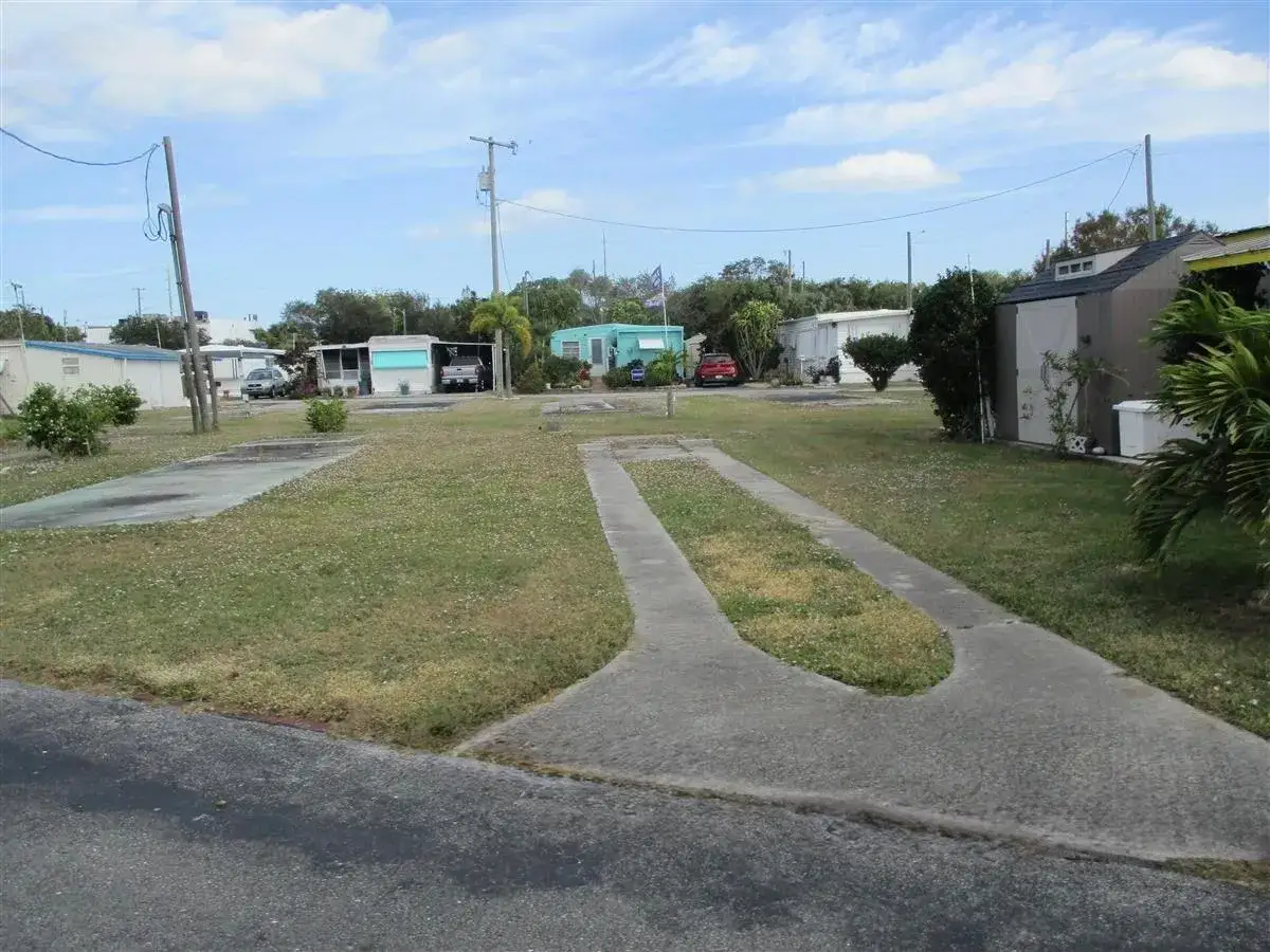 2023 St. Lucie Boulevard, Fort Pierce FL 34946