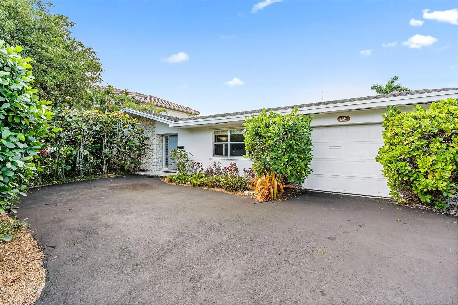 2 bedroom 2 bath Residential Lease for rent at 733 Waterway Drive, North Palm Beach FL 33408