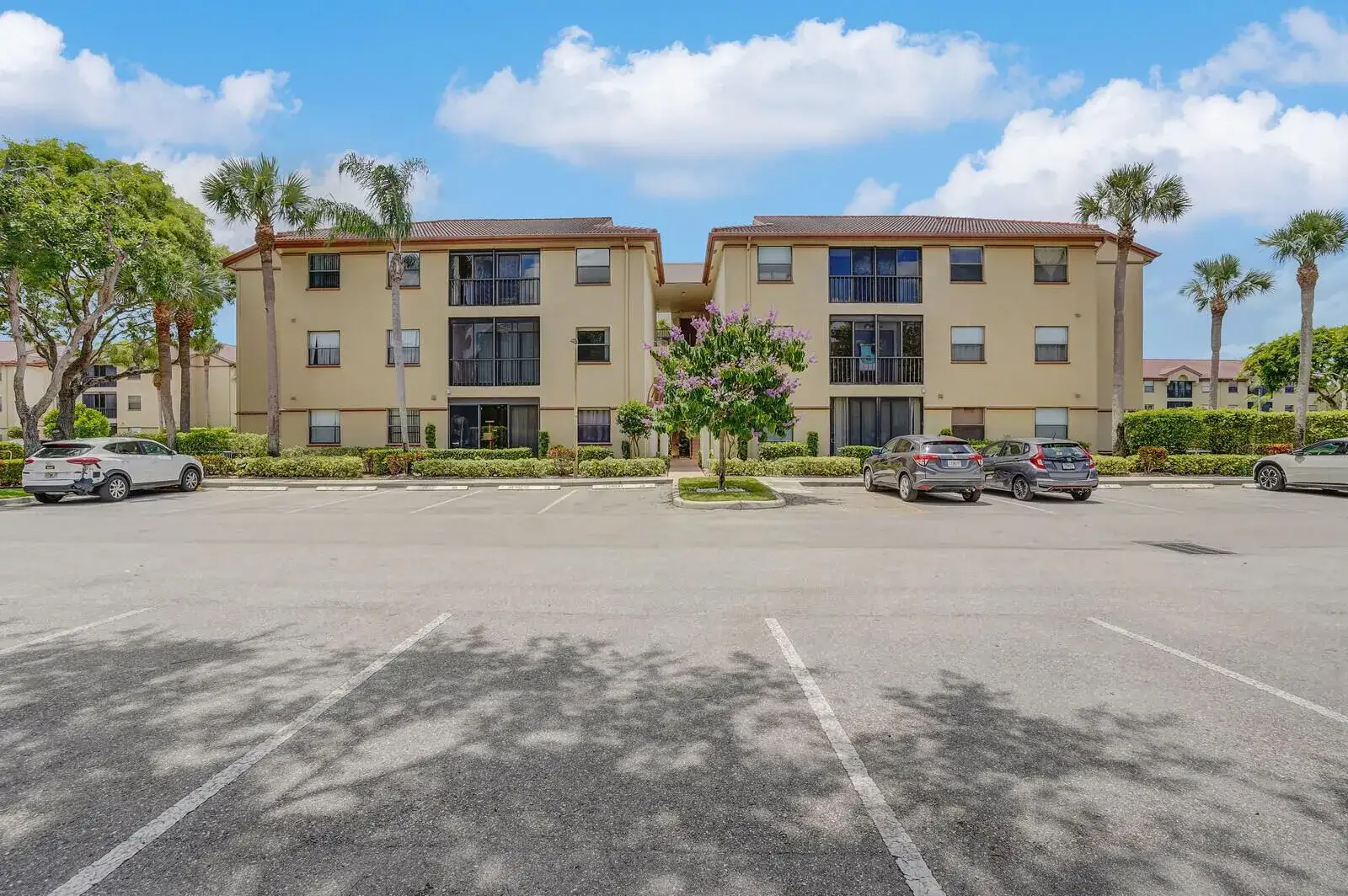 3 bedroom 2 bath Residential for sale at 5155 Europa Drive # I, Boynton Beach FL 33437