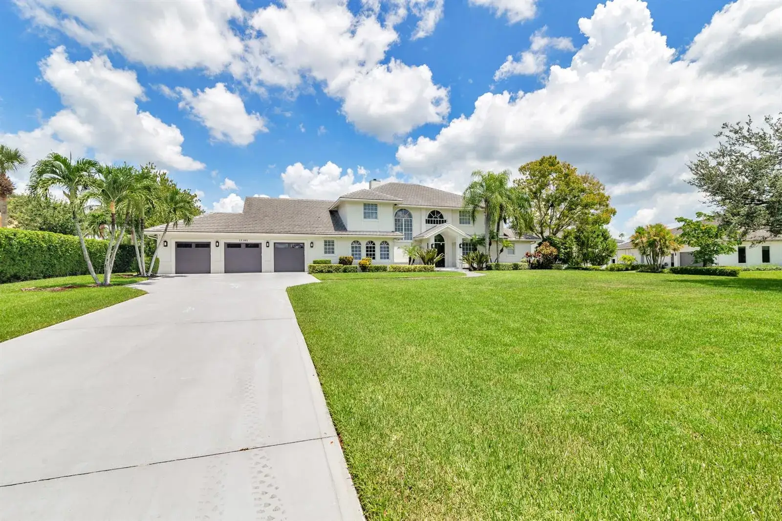 4 bedroom 3 bath Residential for sale at 15395 Hawker Lane, Wellington FL 33414