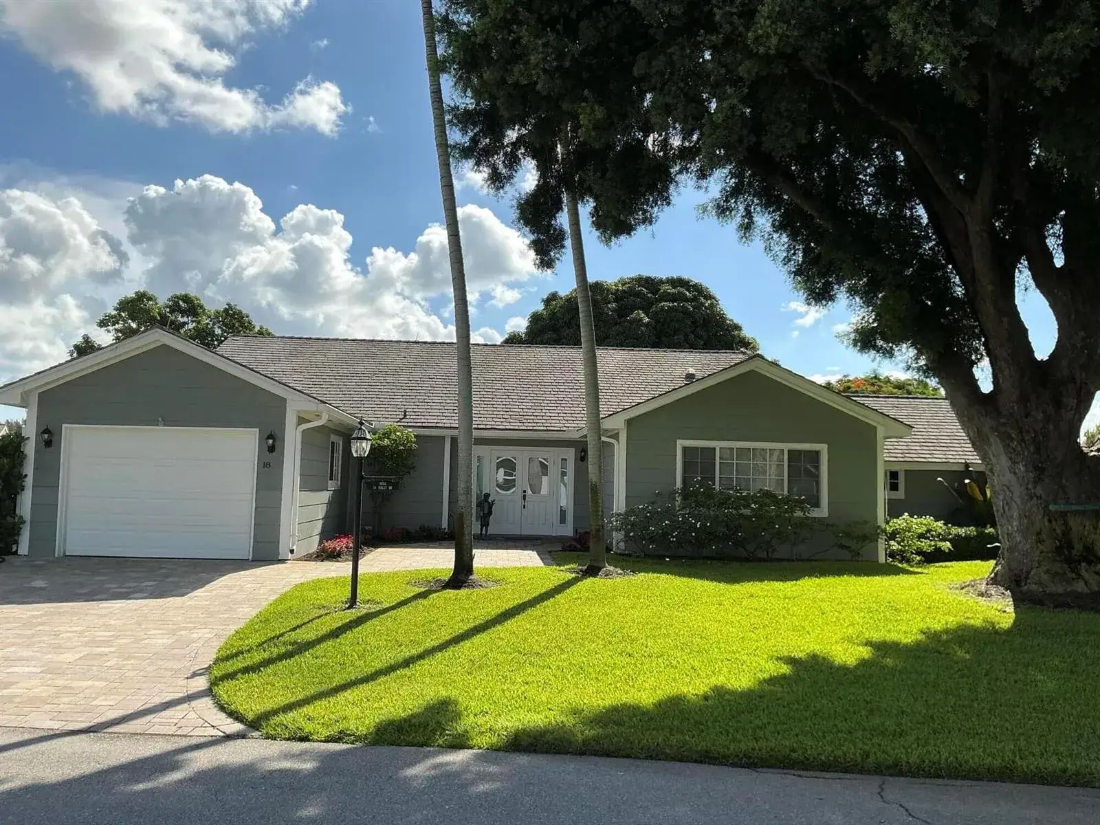 4 bedroom 3 bath Residential for sale at 18 Holly Drive, Boynton Beach FL 33436
