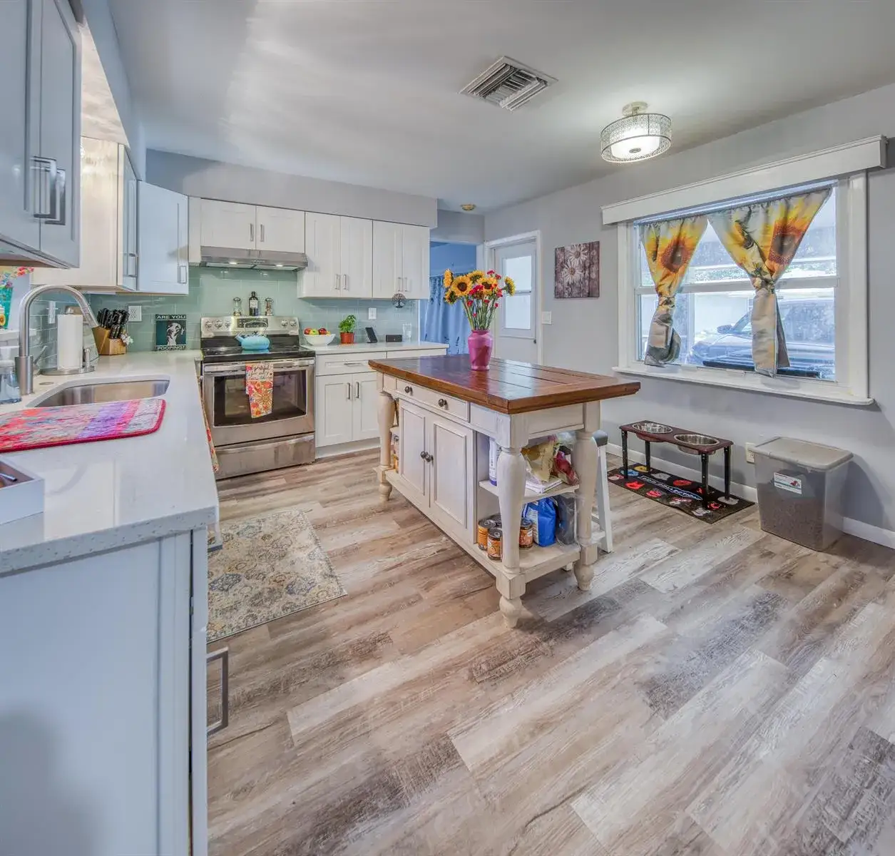 3 bedroom 2 bath Residential for sale at 1430 N N Street, FL 33460