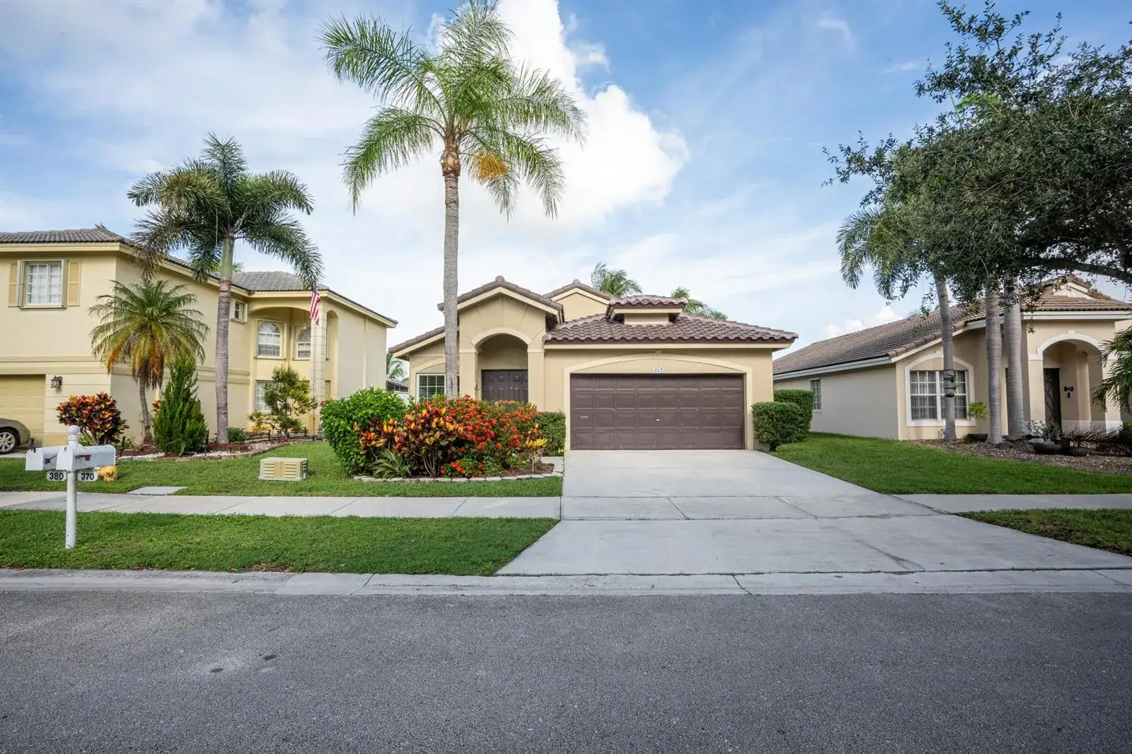 4 bedroom 2 bath Residential for sale at 370 SW 203rd Avenue, Pembroke Pines FL 33029