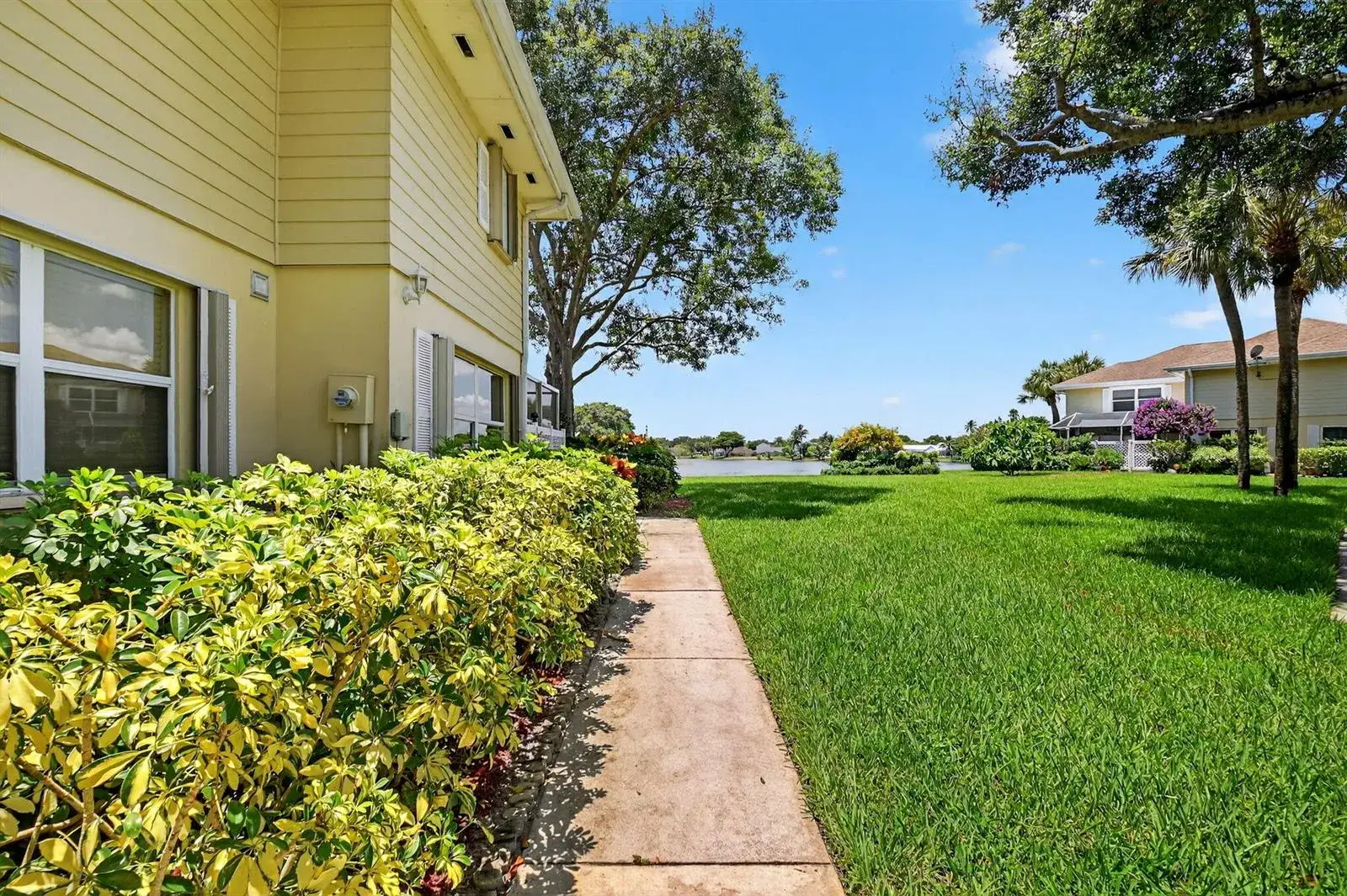 2 bedroom 2 bath Residential for sale at 3404 Hayden Court, Boynton Beach FL 33436