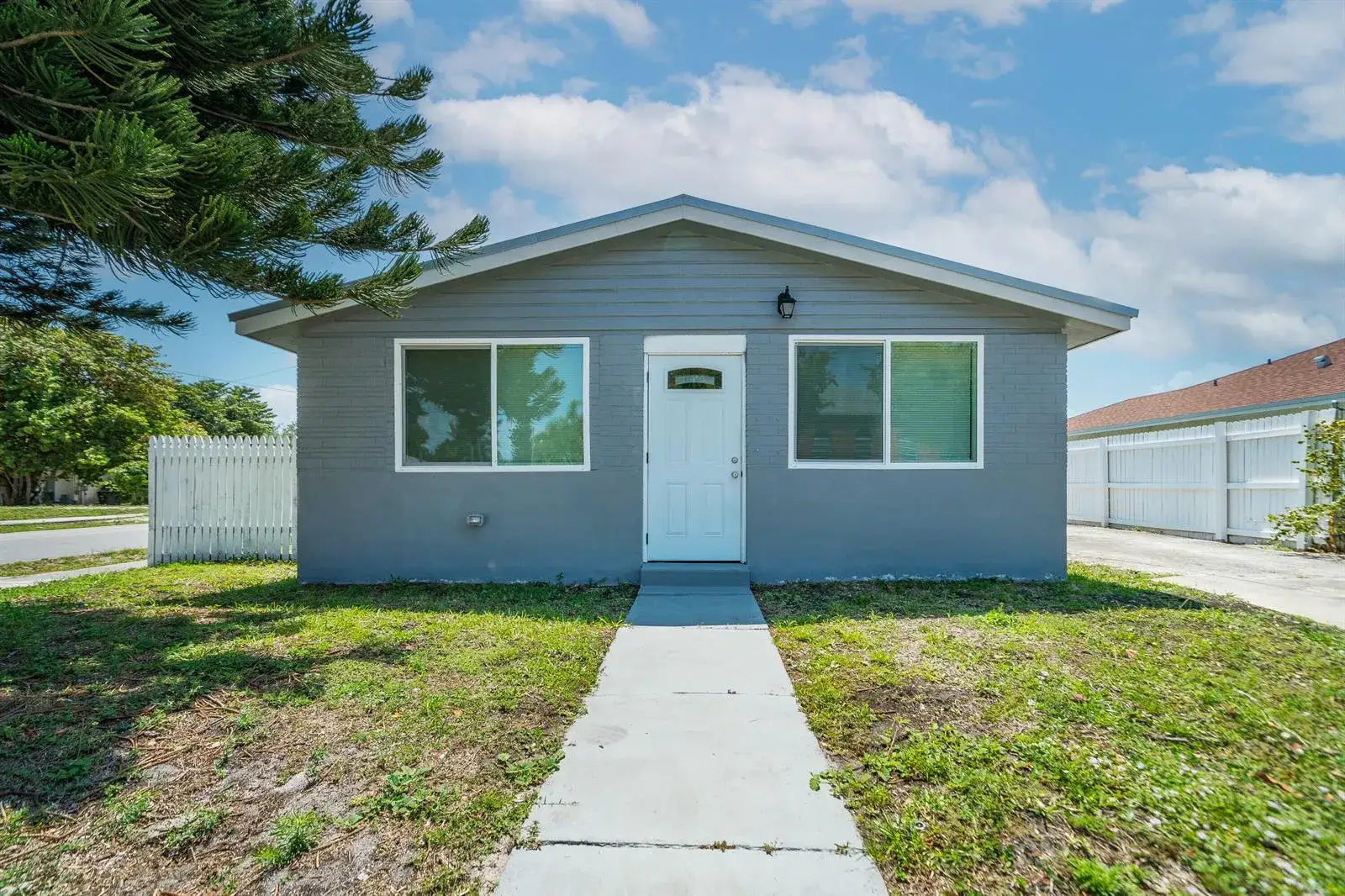 3 bedroom 2 bath Residential Lease for rent at 602 NW 1st Street, Delray Beach FL 33444