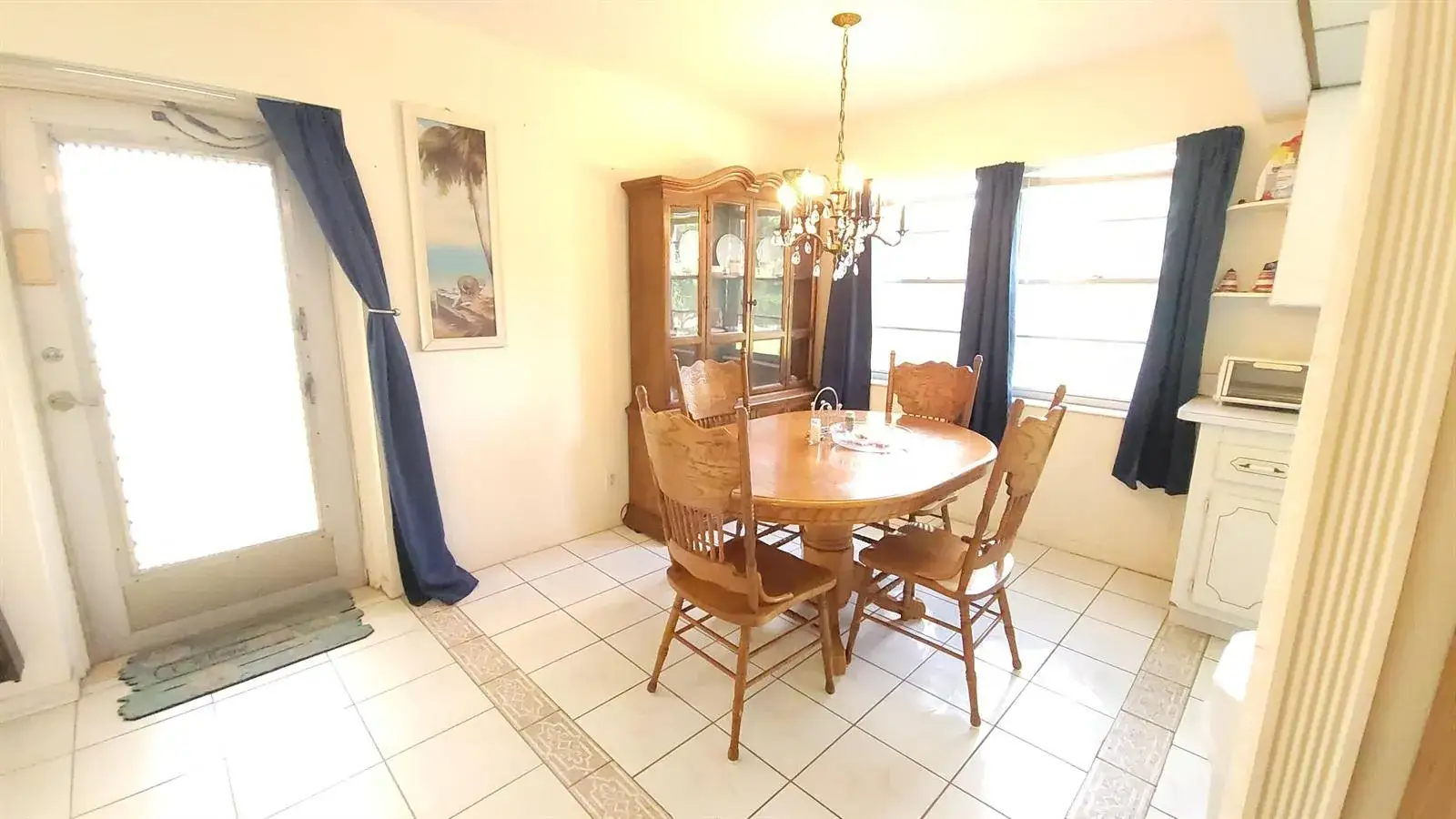 2 bedroom 1 bath Residential Lease for rent at 147 Bedford F, West Palm Beach FL 33417