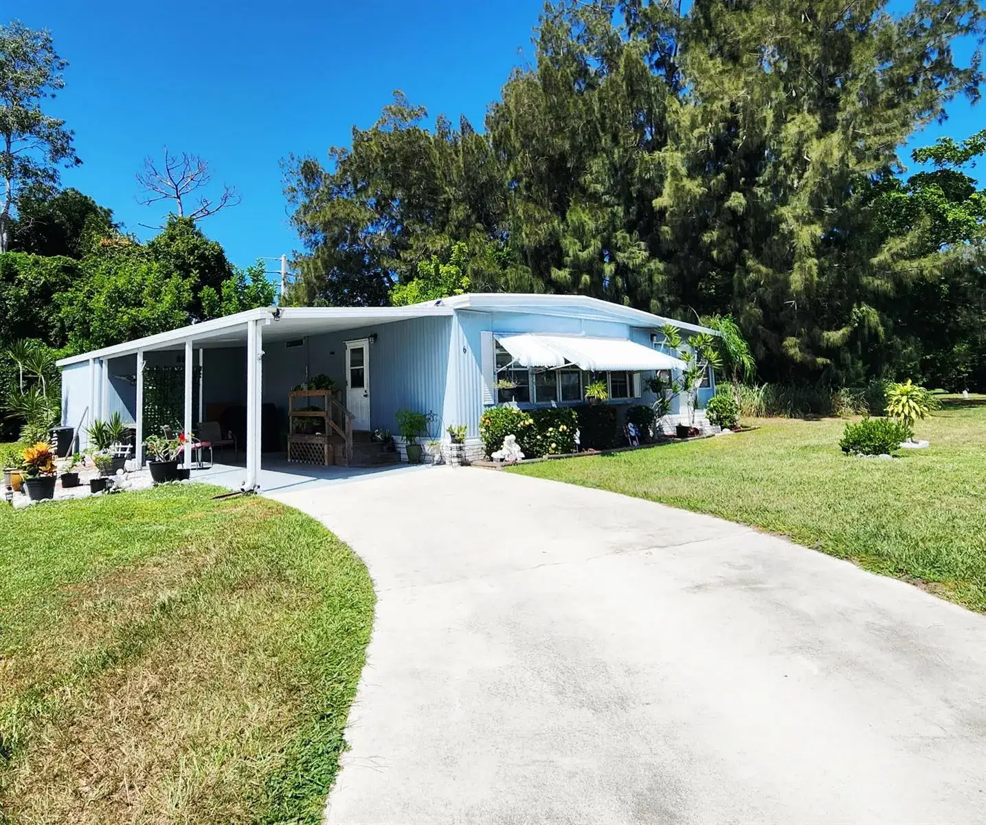 2 bedroom 2 bath Residential for sale at 6 Angelita, Port St. Lucie FL 34952