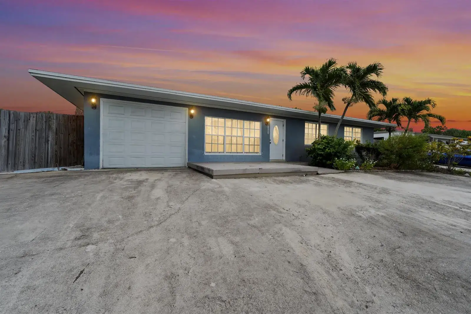 4 bedroom 3 bath Residential for sale at 808 Wright Drive, Lake Worth FL 33461