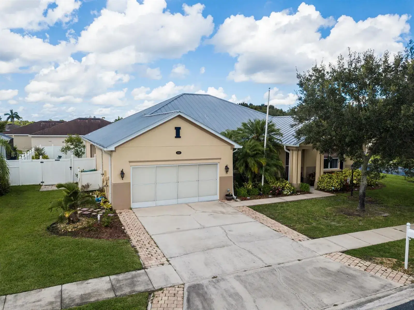 4 bedroom 2 bath Residential for sale at 100 Salazar Lane, Sebastian FL 32958