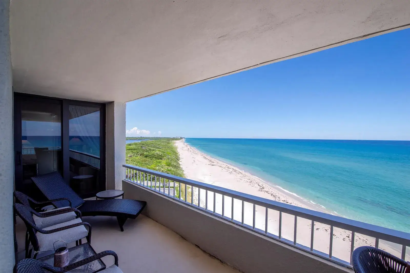 2 bedroom 2 bath Residential Lease for rent at 5540 N Ocean Drive # 7a, Singer Island FL 33404