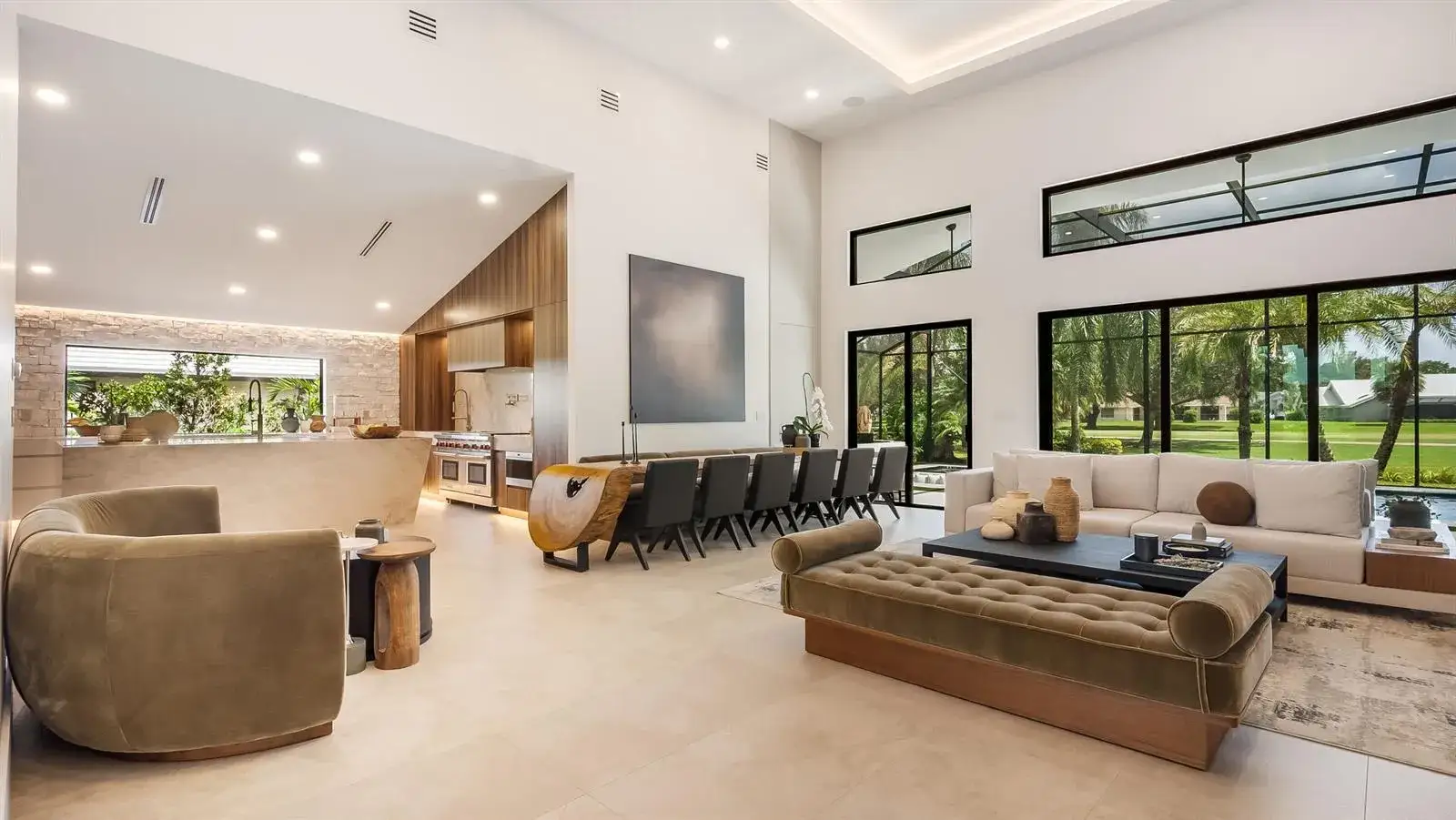 4 bedroom 5 bath Residential for sale at 10290 Silver Lake Drive, Boca Raton FL 33428