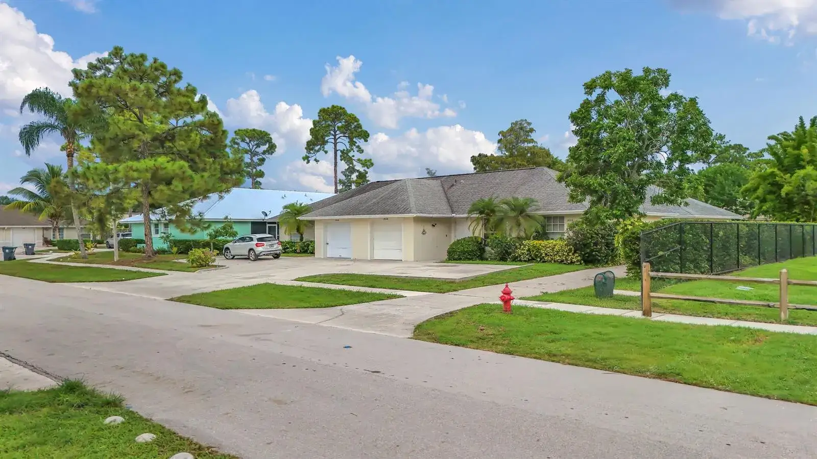 3 bedroom 2 bath Residential for sale at 14010 Veronica Court, Wellington FL 33414