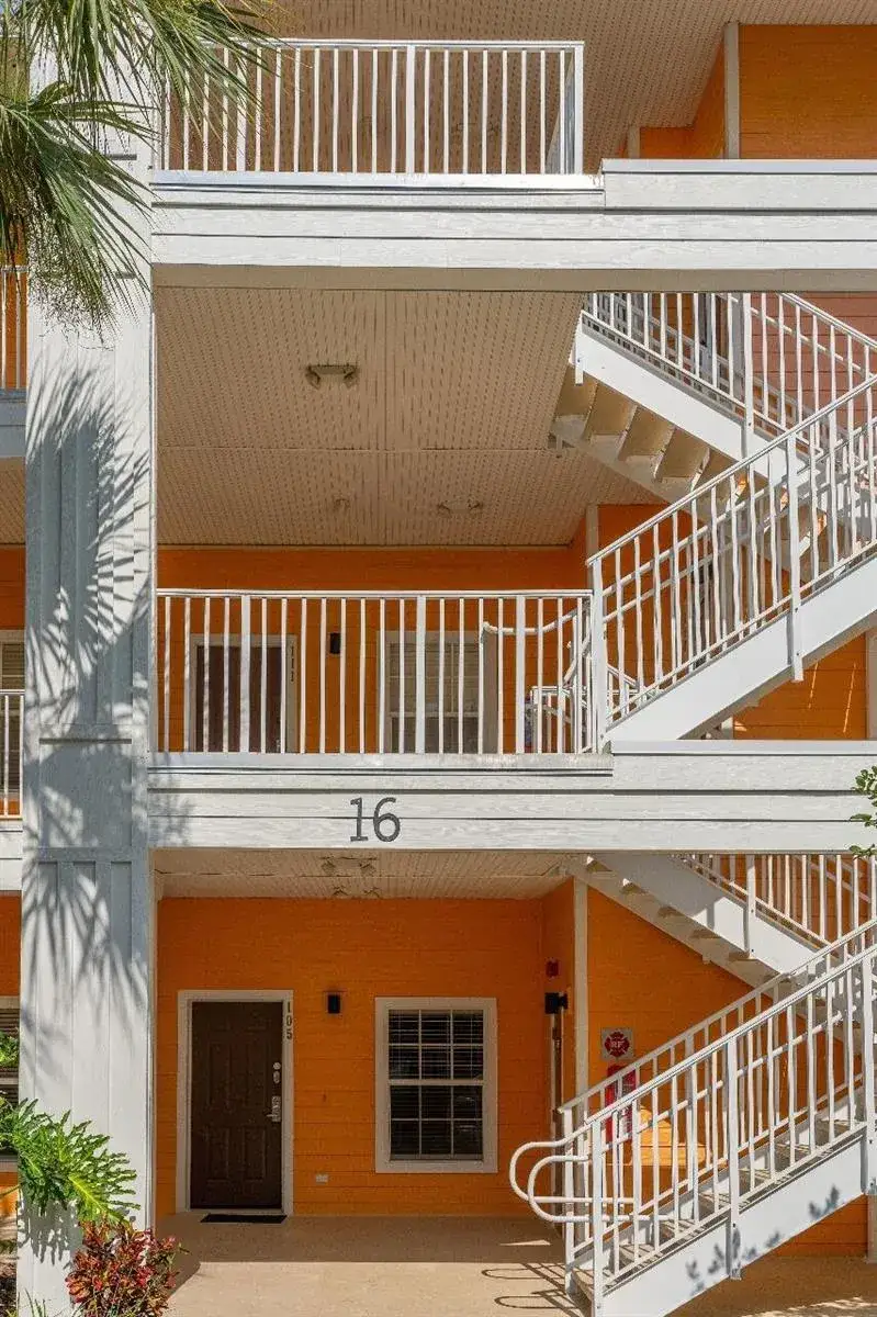 3 bedroom 2 bath Residential for sale at 111 Andros Avenue, Davenport FL 33897