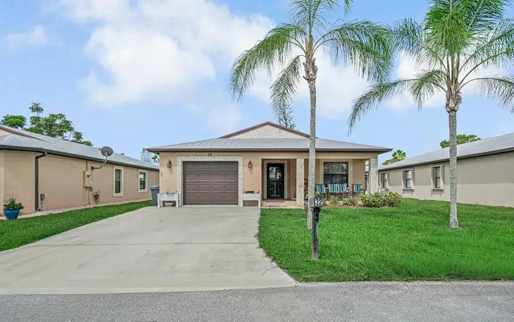 2 bedroom 2 bath Residential for sale at 32 Oro Grande Way, Port St. Lucie FL 34952