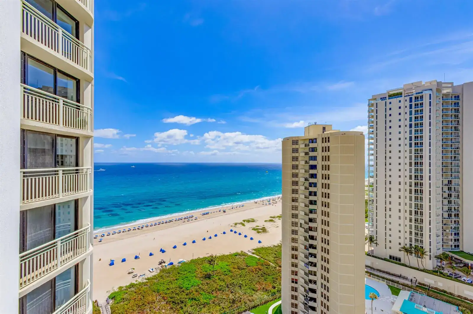 1 bedroom 1 bath Residential for sale at 3000 N Ocean Drive # G, Singer Island FL 33404