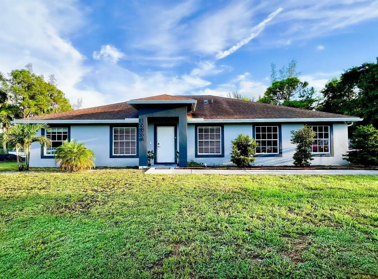 4 bedroom 3 bath Residential for sale at 15854 N 92nd Ct Court N, FL 33412