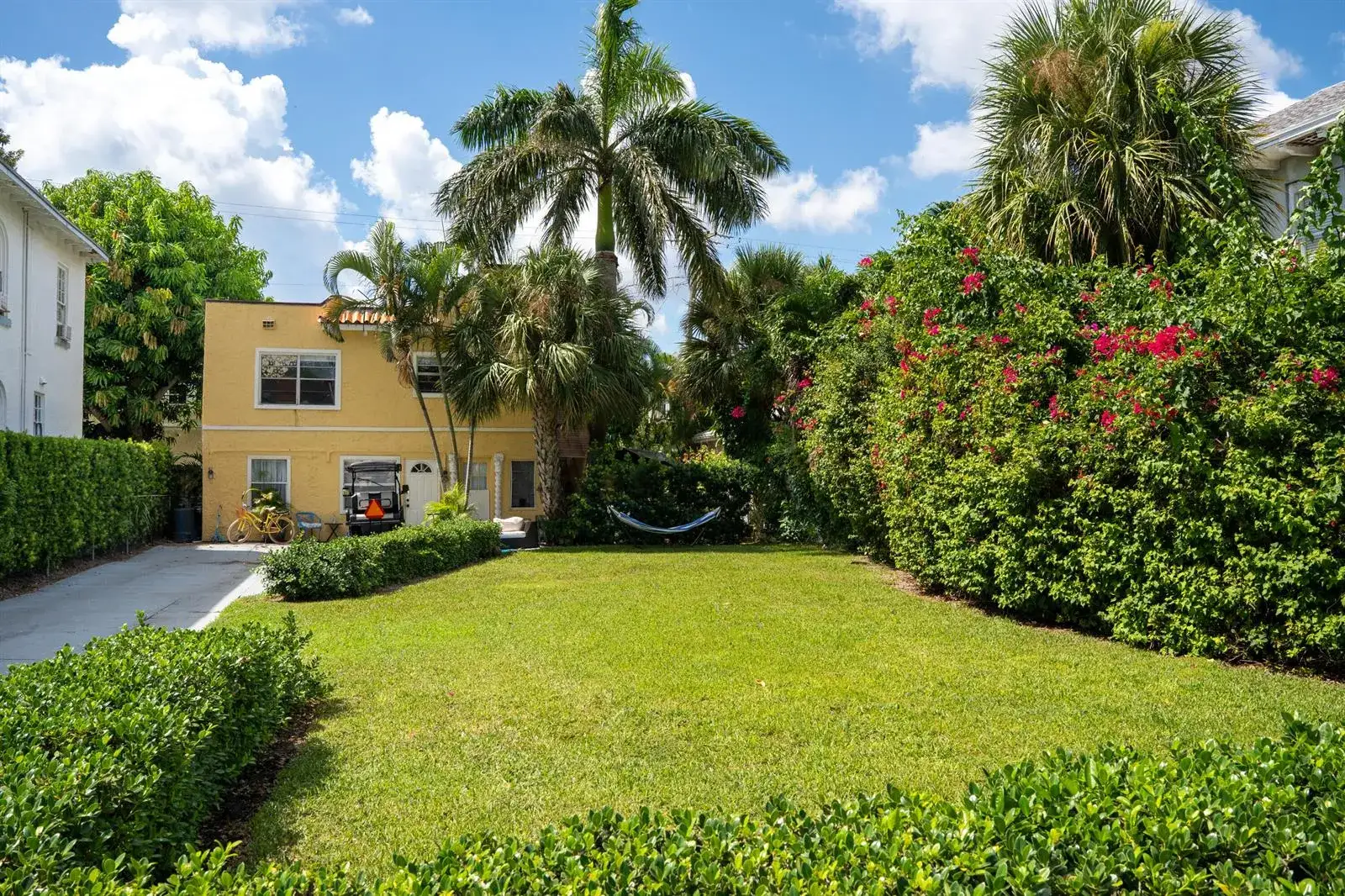 4 bedroom 2 bath Residential for sale at 256 Seminole Avenue, Palm Beach FL 33480