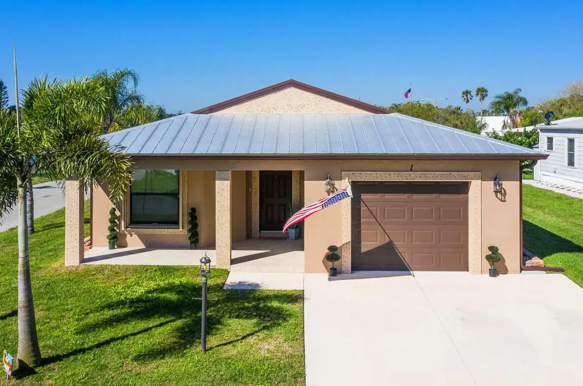 2 bedroom 2 bath Residential for sale at 73 Las Casitas Court, Fort Pierce FL 34951