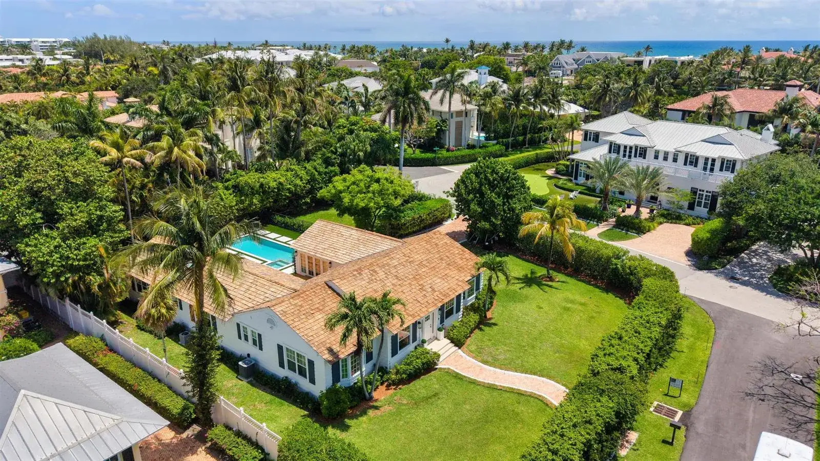 4 bedroom 4 bath Residential for sale at 1017 Tamarind Road, Delray Beach FL 33483