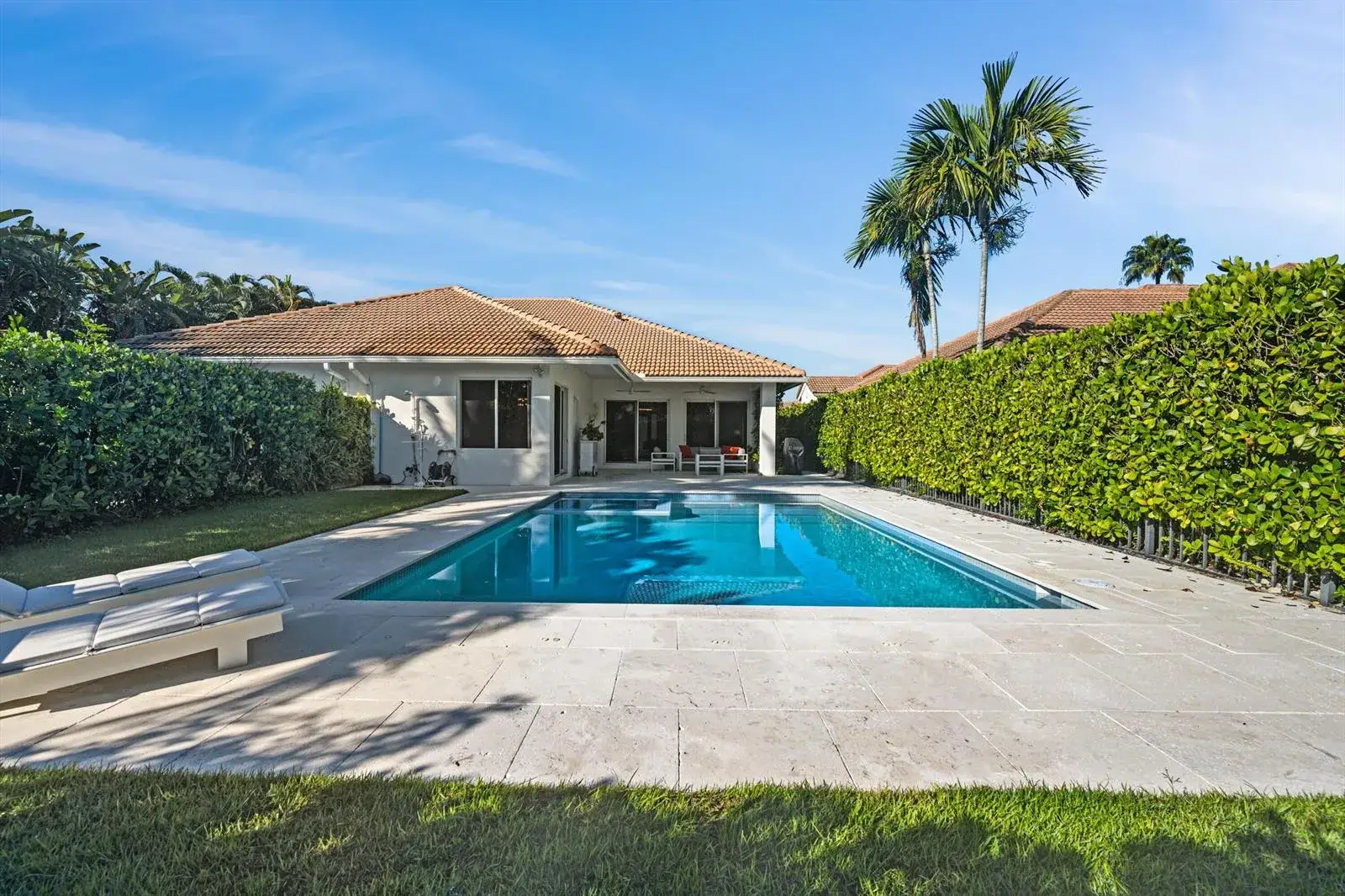 3 bedroom 3 bath Residential for sale at 2940 Twin Oaks Way, Wellington FL 33414