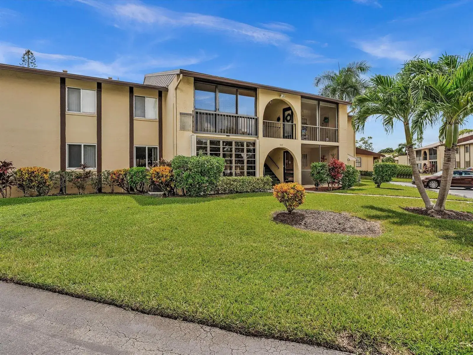 1 bedroom 1 bath Residential for sale at 342 Pine Ridge Circle # 2, FL 33463