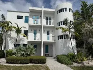 2 bedroom 2 bath Residential Lease for rent at 5820 N Flagler Drive, West Palm Beach FL 33407