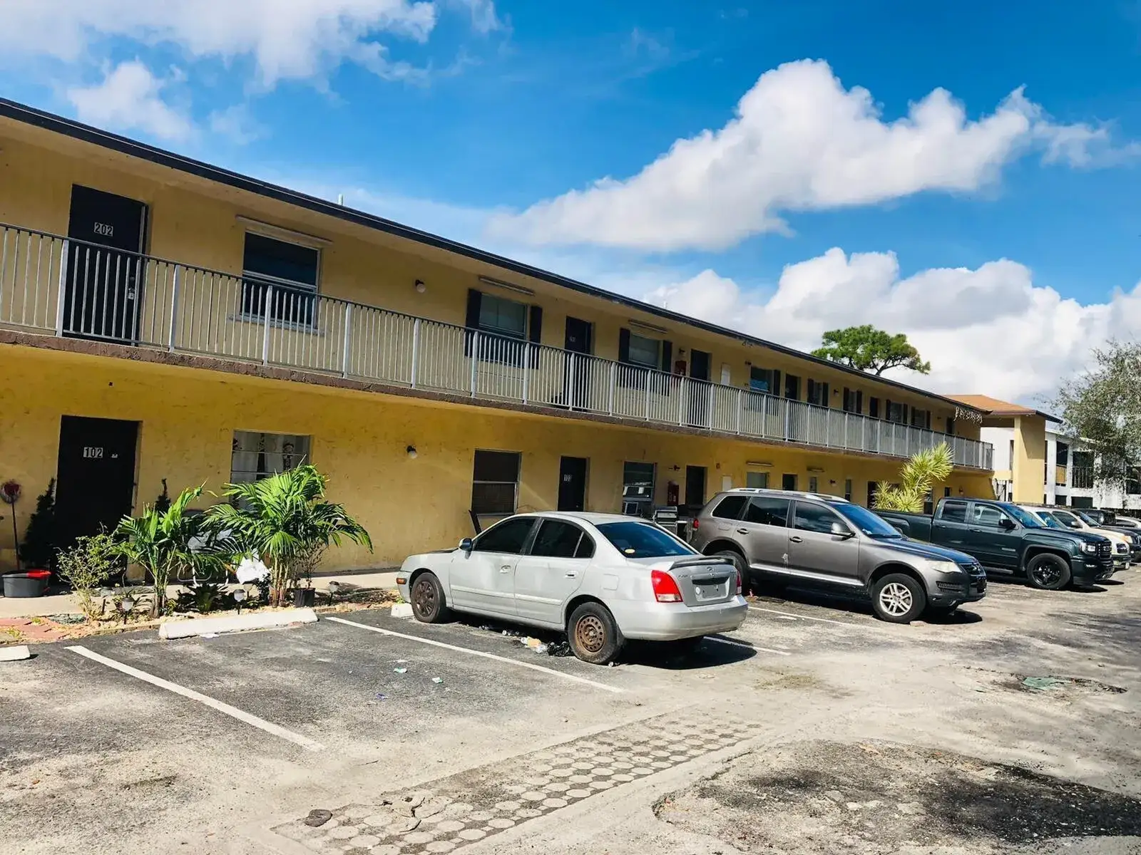 2 bedroom 2 bath Residential for sale at 1740 2nd Avenue # 202, FL 33460
