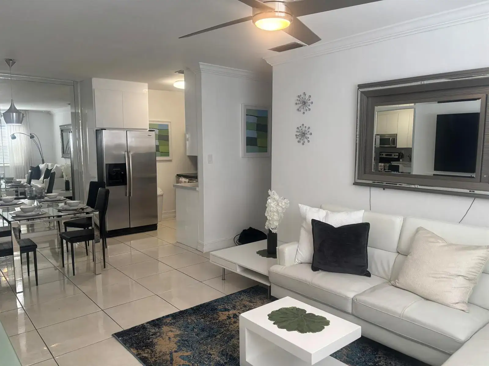 2 bedroom 2 bath Residential for sale at 299 SW 7th Street # 110, Boca Raton FL 33432