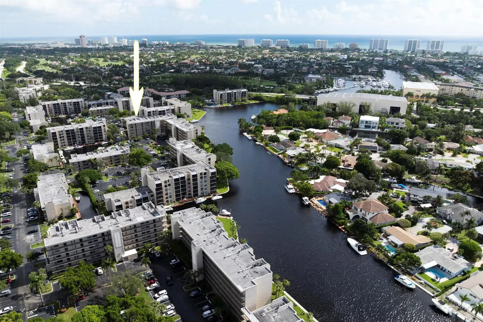 1 bedroom 1 bath Residential for sale at 8 Royal Palm Way # 2050, Boca Raton FL 33432