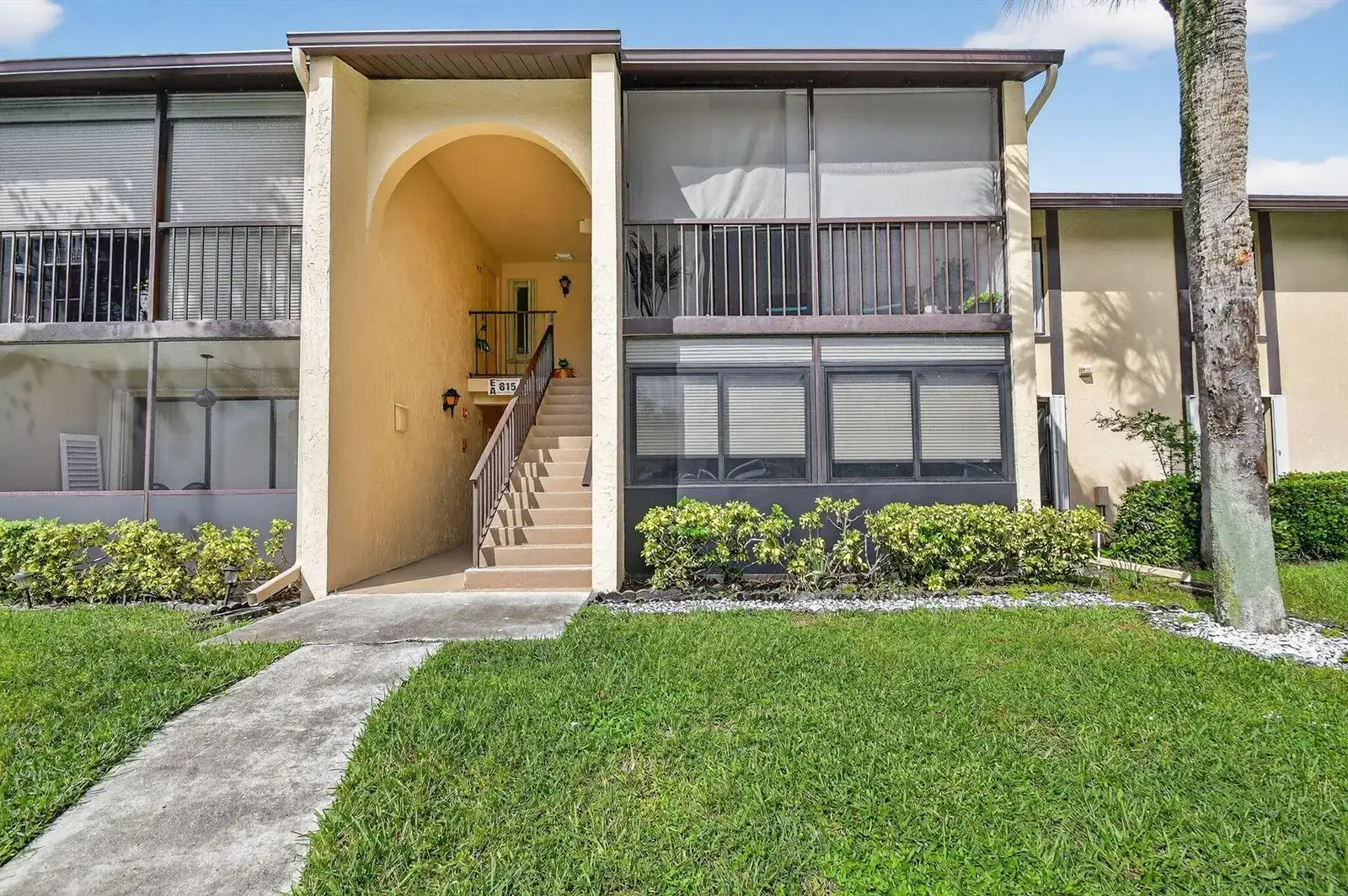 2 bedroom 2 bath Residential for sale at 815 Sky Pine Way # B1, FL 33415