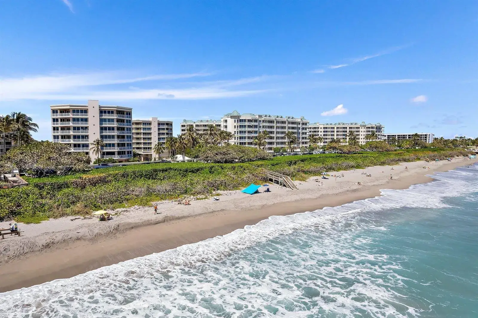 3 bedroom 2 bath Residential for sale at 1660 S Highway A1a # 122, Jupiter FL 33477