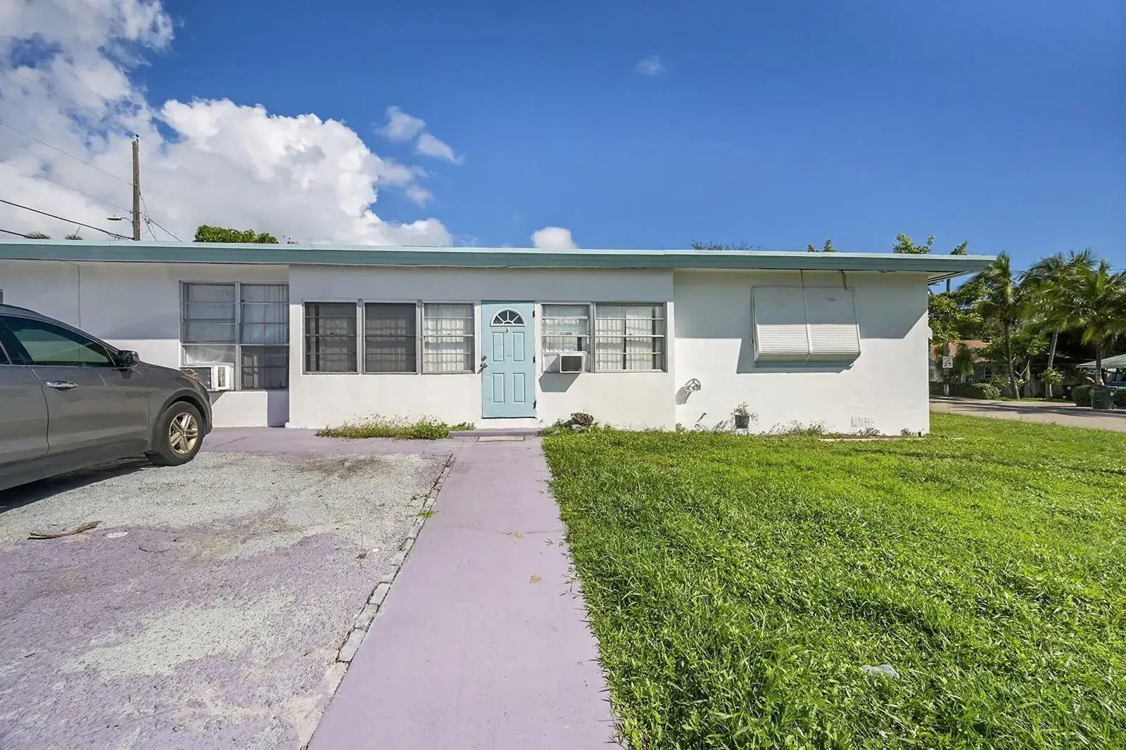 3 bedroom 2 bath Residential for sale at 721 N A Street, FL 33460