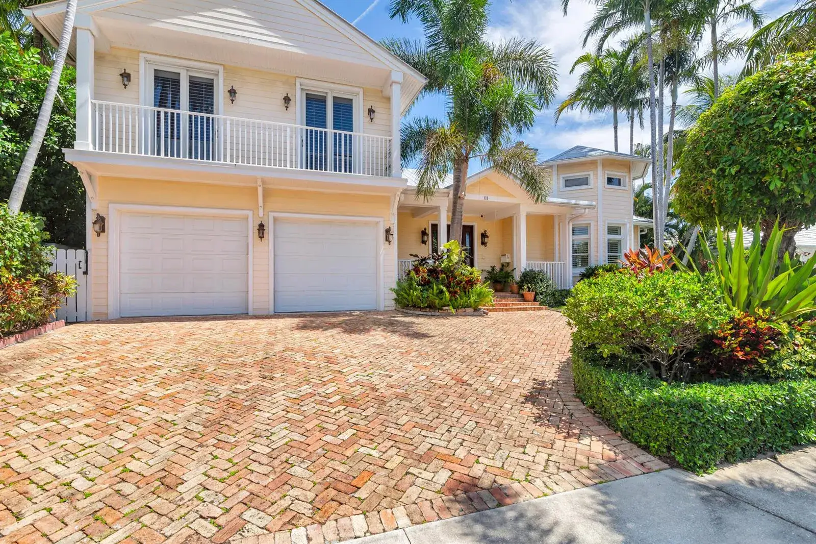 3 bedroom 3 bath Residential for sale at 115 ALPINE Road, West Palm Beach FL 33405