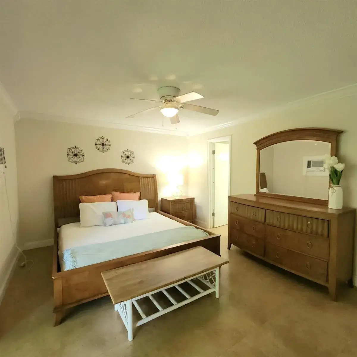 1 bedroom 1 bath Residential for sale at 173 Kent J, West Palm Beach FL 33417