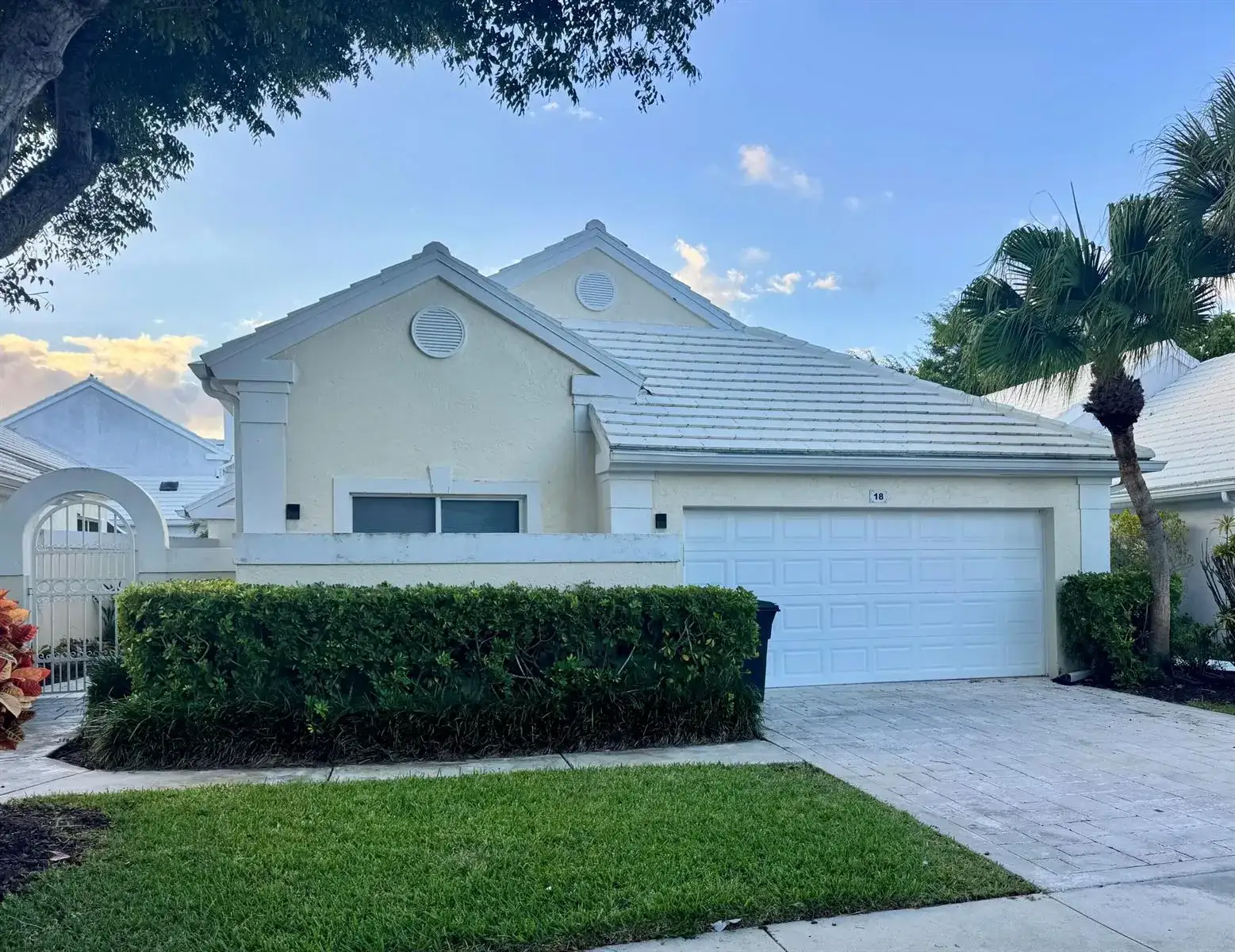3 bedroom 2 bath Residential Lease for rent at 18 Selby Lane, Palm Beach Gardens FL 33418