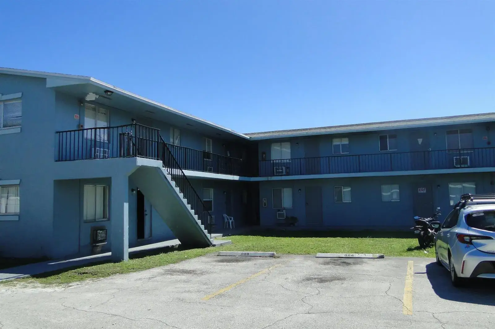 1 bedroom 1 bath Residential for sale at 1829 N A Street # 14, FL 33460