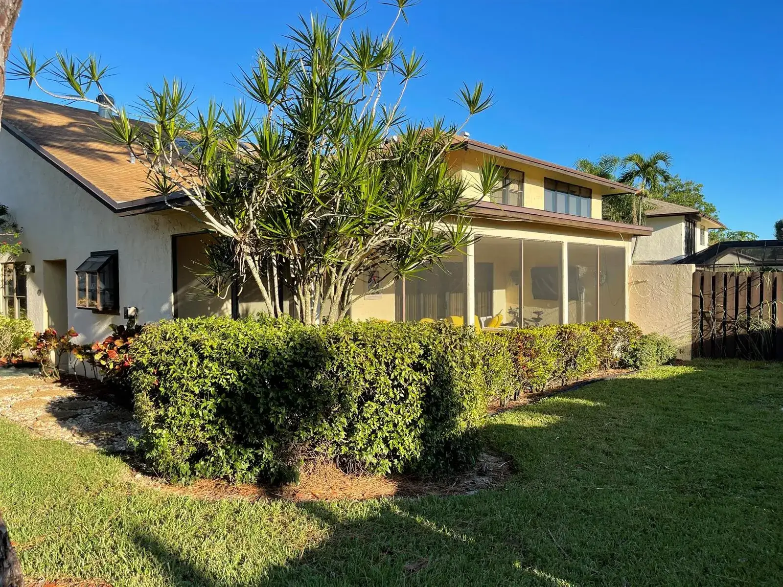 2 bedroom 2 bath Residential Lease for rent at 354 SW 28th Avenue, Delray Beach FL 33445