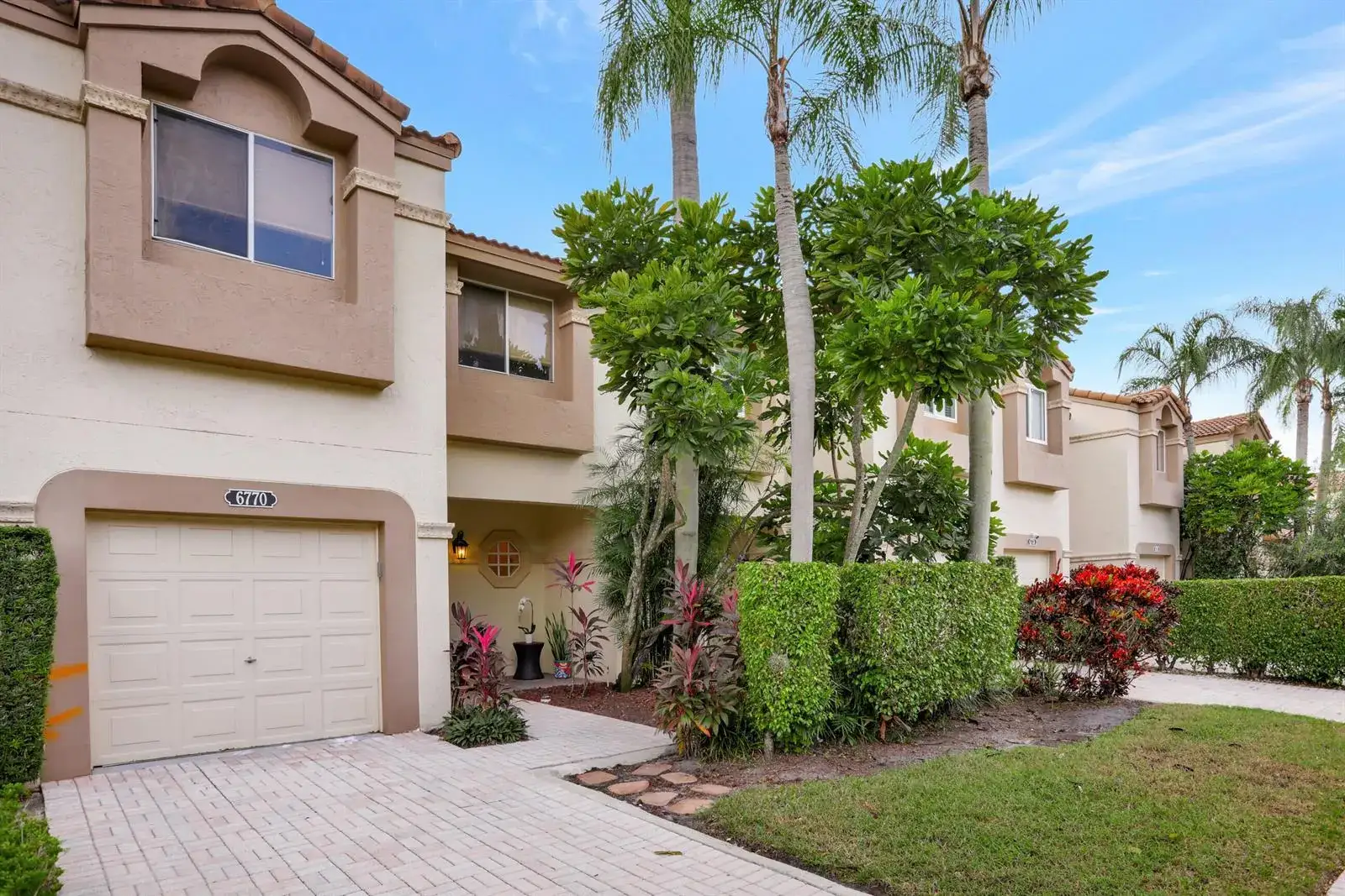 3 bedroom 2 bath Residential for sale at 6770 Via Regina, Boca Raton FL 33433