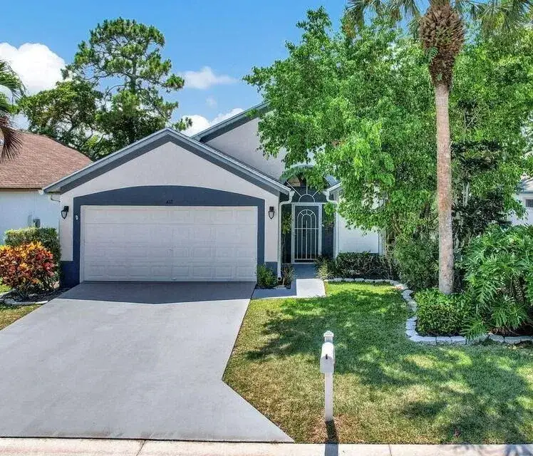 3 bedroom 2 bath Residential for sale at 412 Trotters Lane, FL 33413