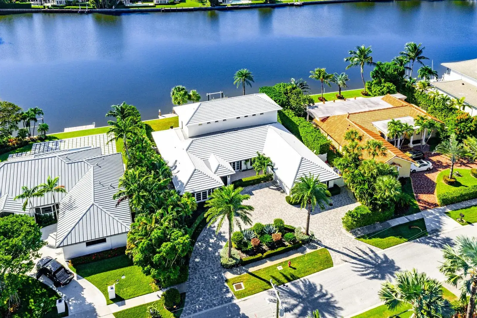 5 bedroom 6 bath Residential for sale at 50 Spoonbill Road, Manalapan FL 33462